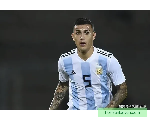 莫利纳成为国家队右闸首选，状态回暖备受关注