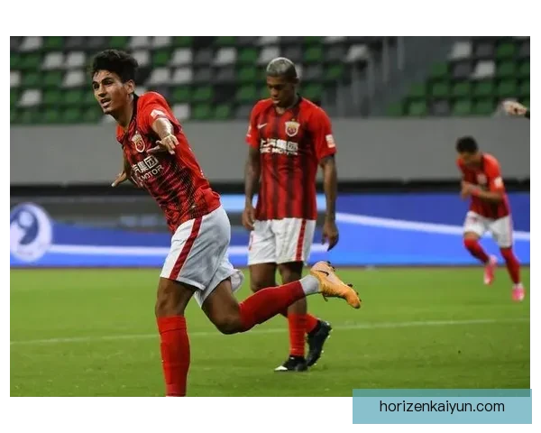 上海海港哈维尔时代带来球队表现稳健的新希望与挑战