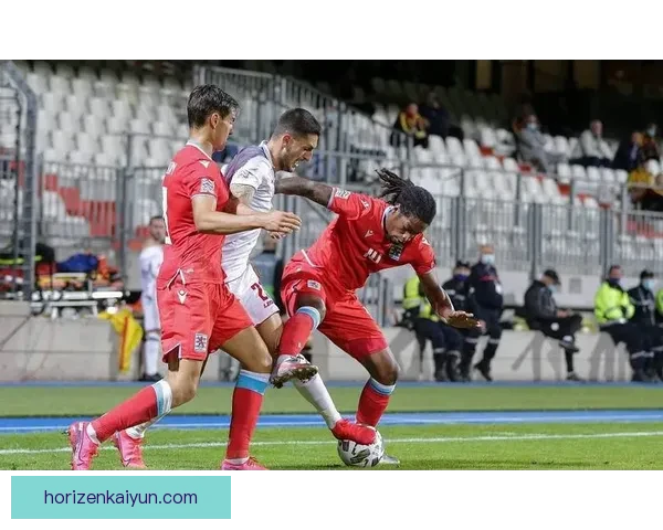 乌拉圭队中场组织表现稳健，持续增强比赛控制力