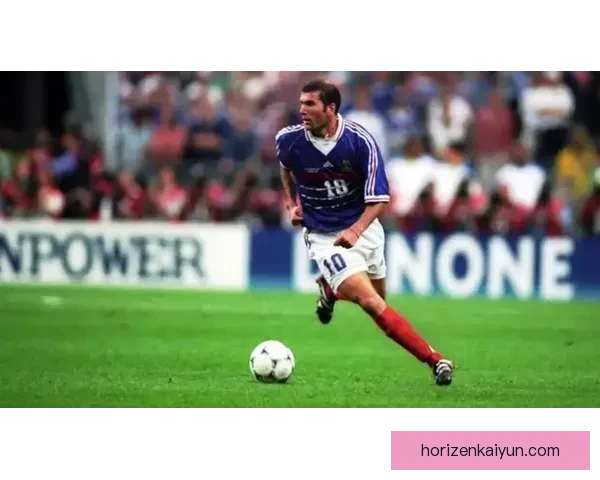 齐达内中场风格解析：控球调度与节奏掌控的典范